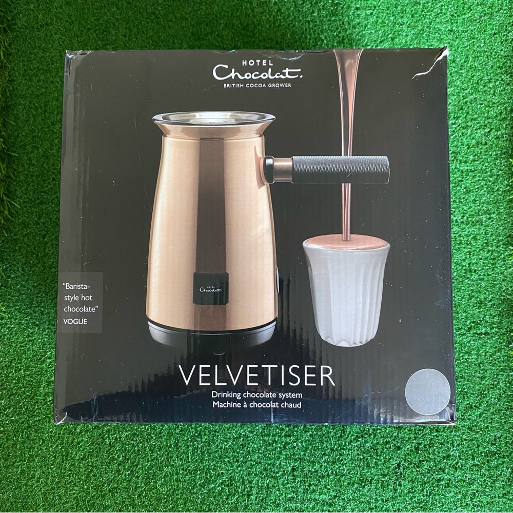Velvetiser in Matte Dark Grey